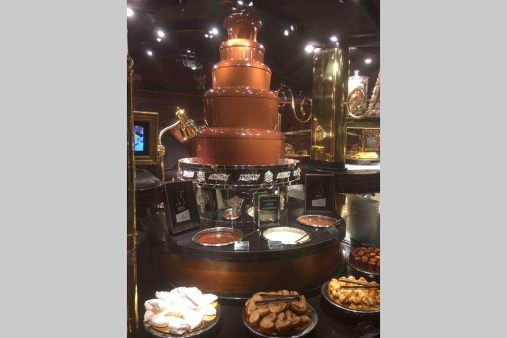Grands Buffets Hebergement Appartement Narbonne Buitenkant foto