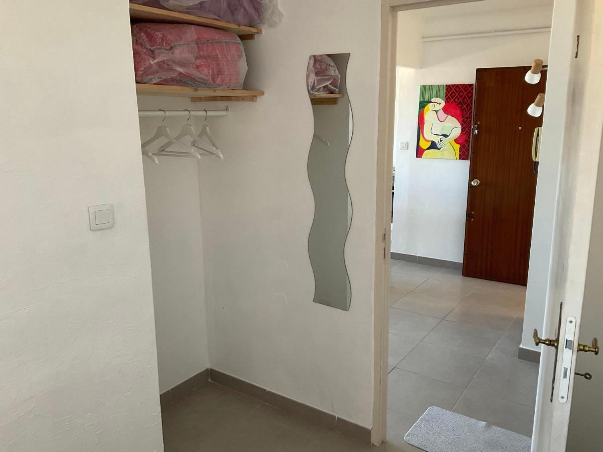 Grands Buffets Hebergement Appartement Narbonne Buitenkant foto